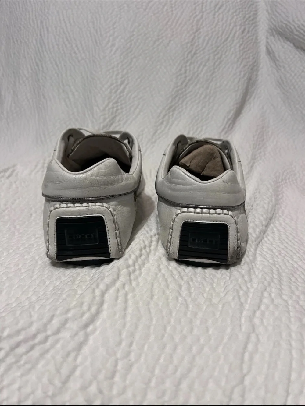 Vintage Gucci Men’s White and Brown GG Canvas Low-Top driving sneakers,